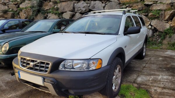 VOLVO XC70 CROSS COUNTRY 2.4